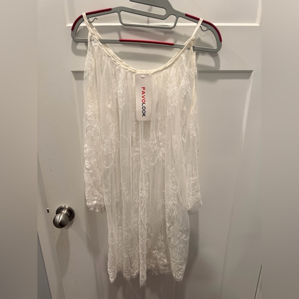 NWT FAVOLOOK Ivory Floral Lace Dress Sleeveless Sheer Overlay Size M